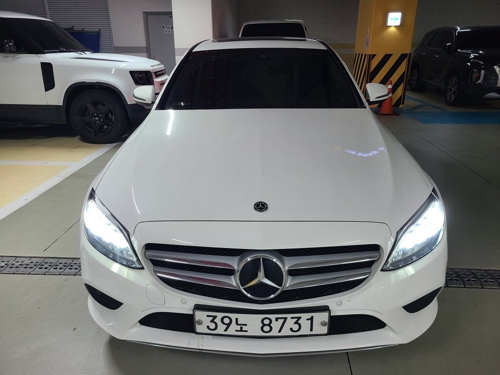 C 클래스 W205 C220 d (194마력) 매물 썸네일