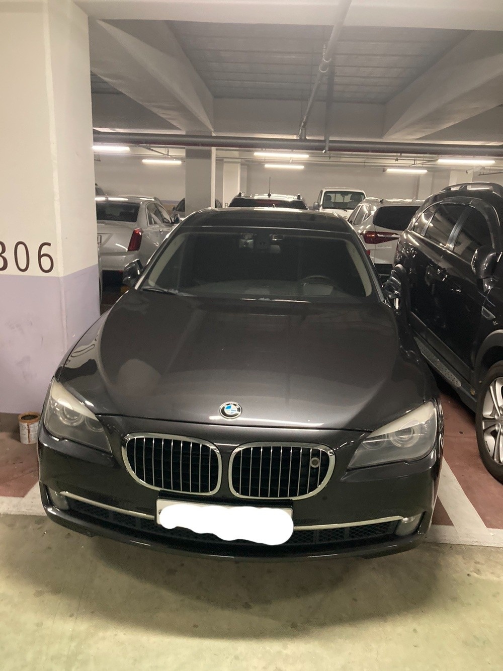 BMW F01 750LI (4400c