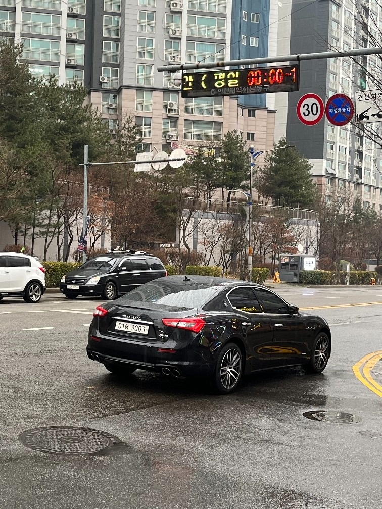 항시 고급유 주유하였으며
마세라티 전 중고차 직거래 (9)