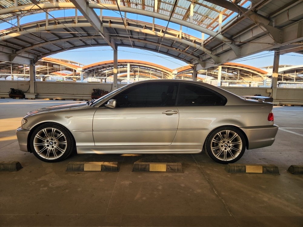 E46 330Ci 쿠페 2004년형  중고차 직거래 (4)