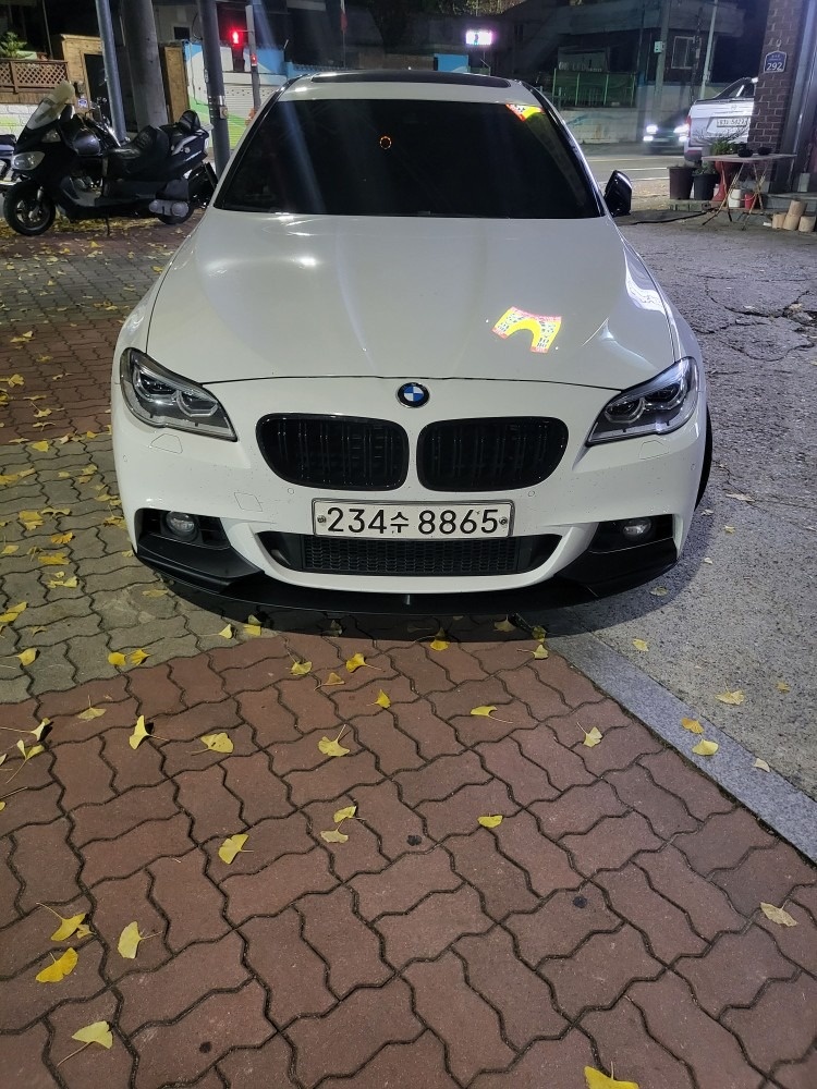 5시리즈 F10 520d xDrive (190마력) 매물 썸네일