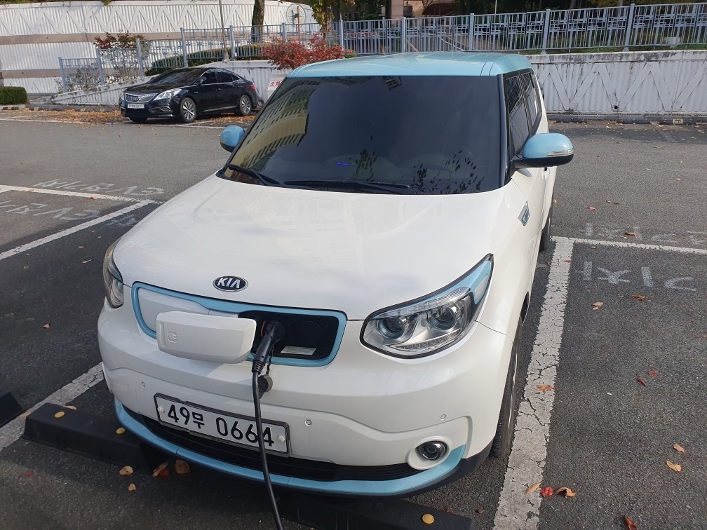 쏘울 EV PS BEV(30kWh) 180km 매물 썸네일