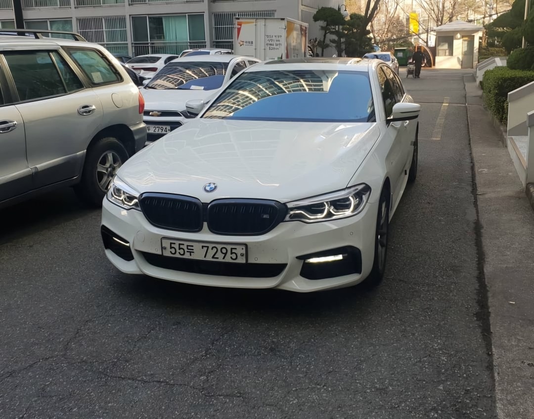 5시리즈 G30 520d xDrive (190마력) 매물 썸네일