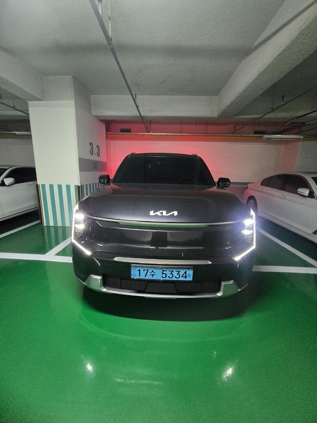 EV9 MV1 BEV(99.8kWh) RWD 에어(7인승) 매물 썸네일