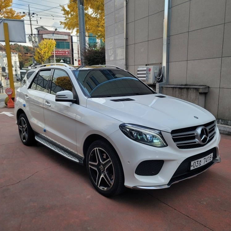 GLE 클래스 W166 GLE350 d 4Matic (258마력) 매물 썸네일