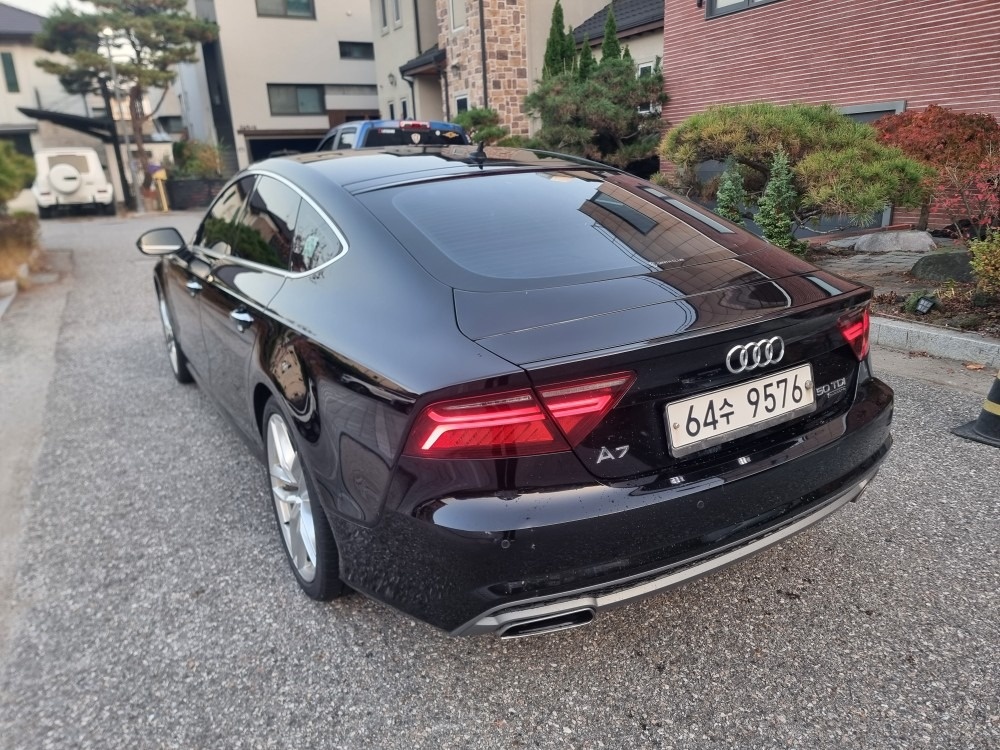 A7 Sportback 4G8 50 TDI 콰트로 (272마력) 매물 썸네일