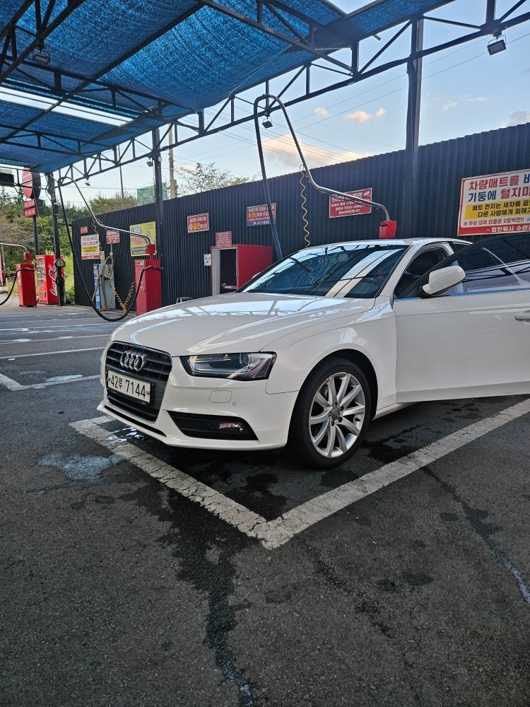 A4 B8/8K 2.0 TDI (150마력) 매물 썸네일