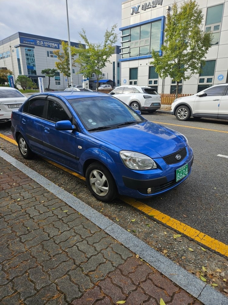 아들이 타던차인데 적산 주행거리 짧고