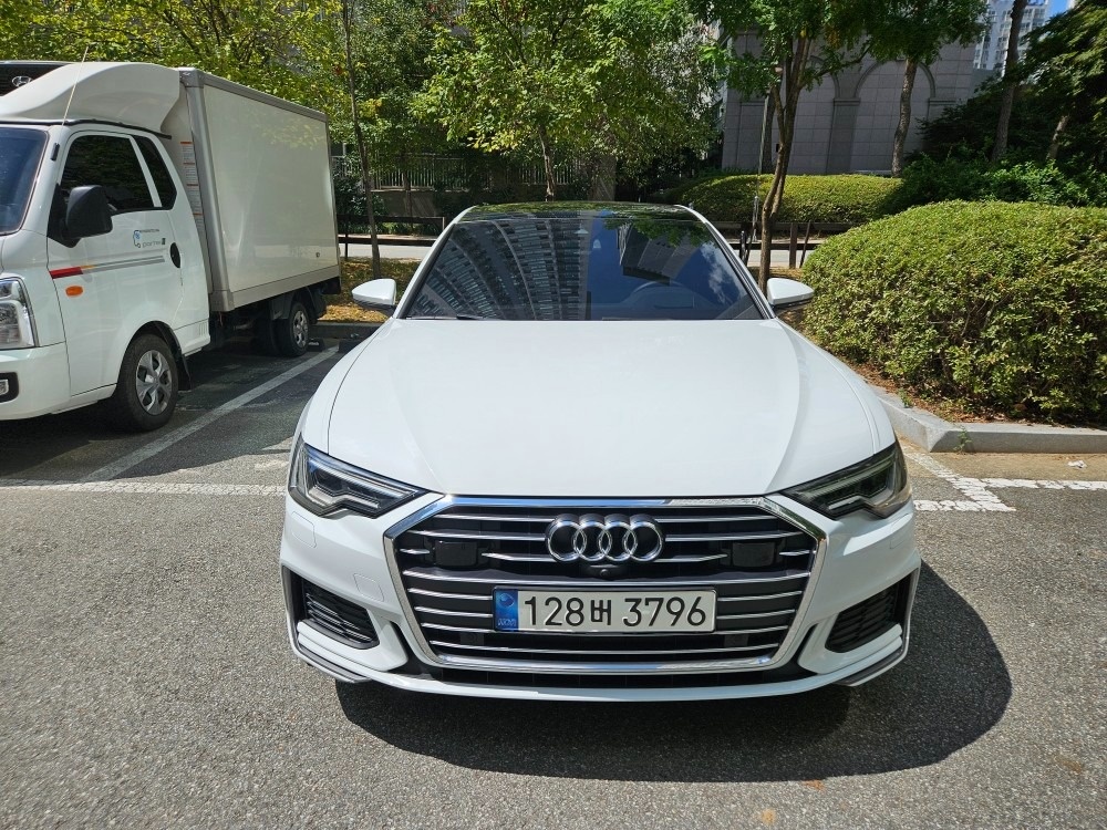 A6 C8/4A 40 TDI (MHEV) (204마력)프리미엄 매물 썸네일