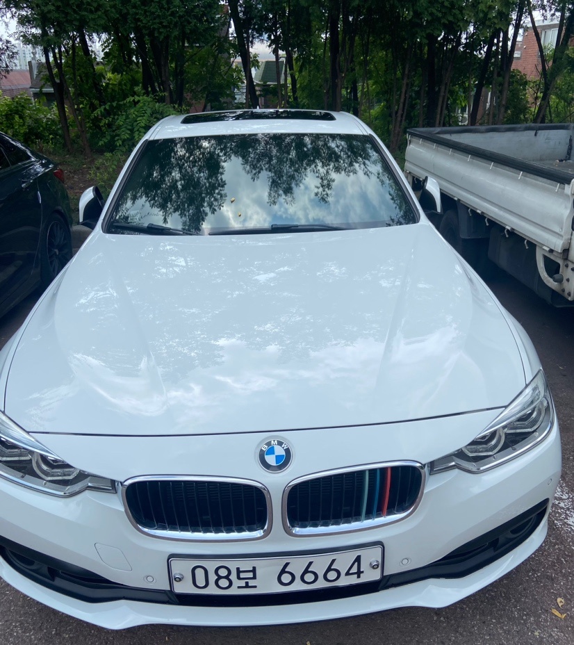 3시리즈 F30 320d 세단 후기형 (190마력) 매물 썸네일