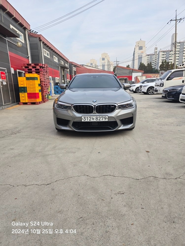 M5 F90 4.4T 세단 전기형 (608마력) 매물 썸네일