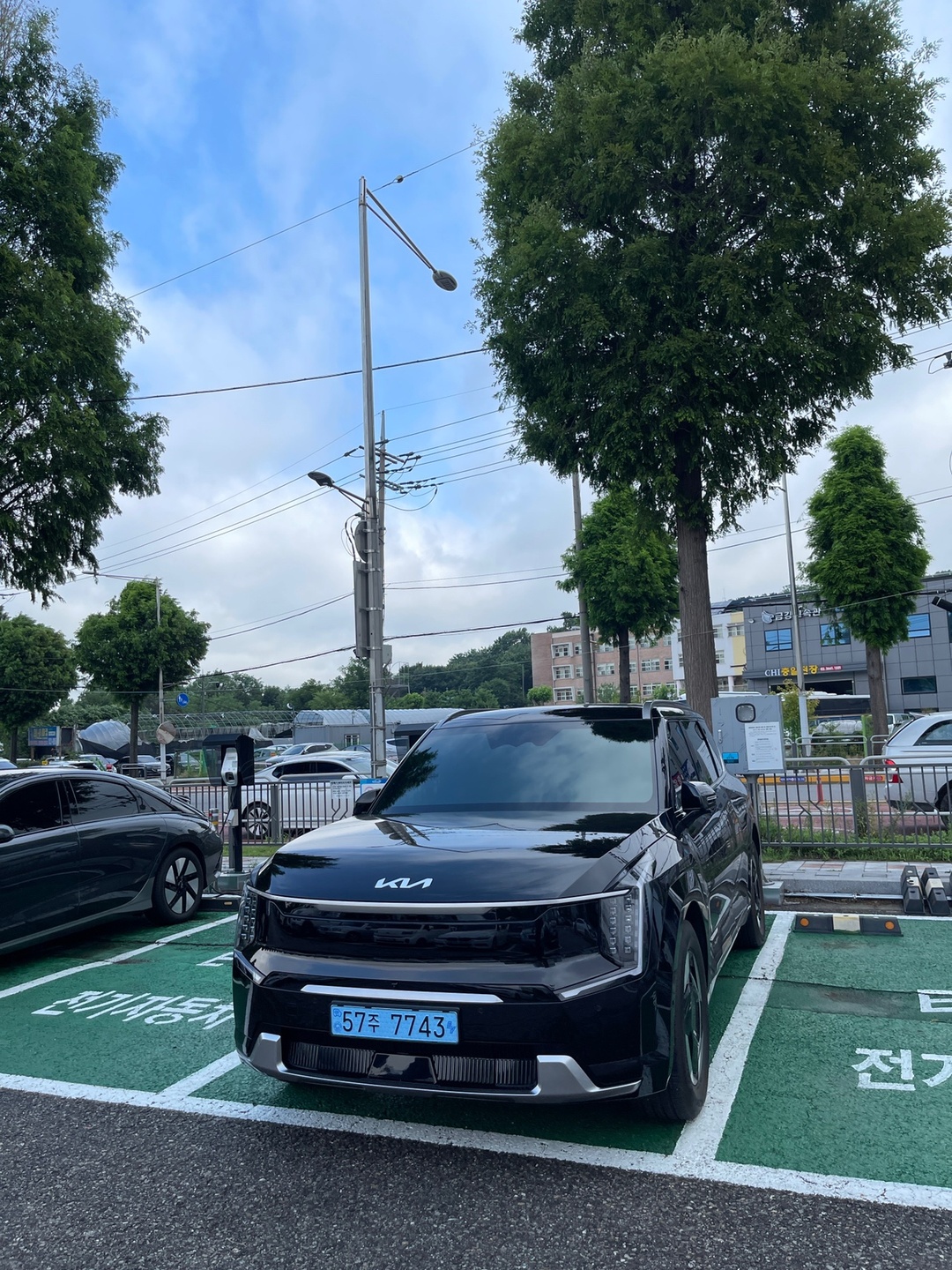 EV9 MV1 BEV(99.8kWh) RWD 어스(6인승) 매물 썸네일