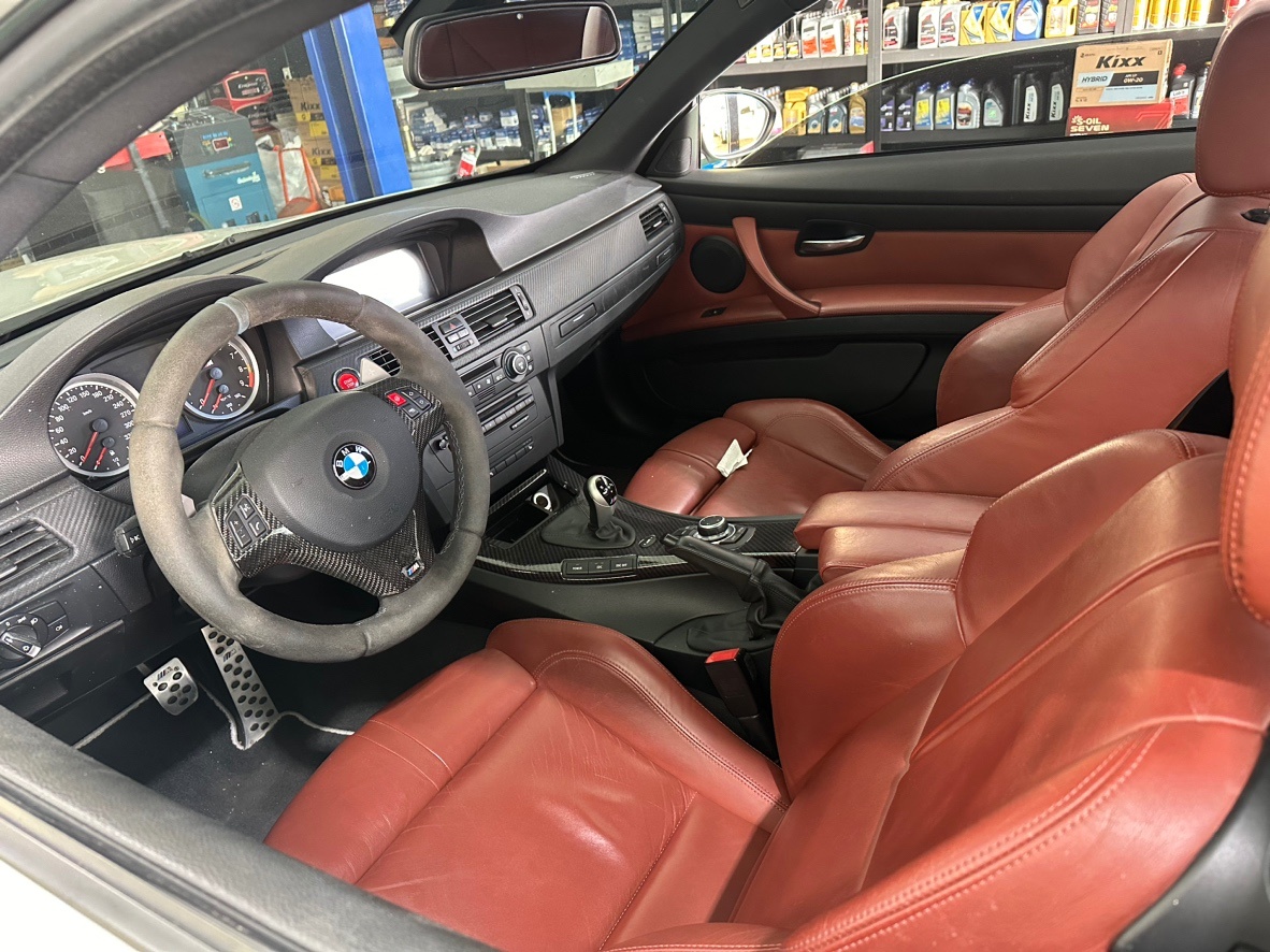 e92 4.0 자연흡기차량  e92  중고차 직거래 (10)