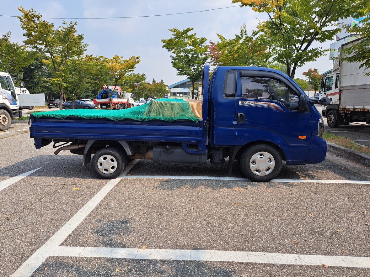 사진과 같습니다.
자세한건 연락주시면 중고차 직거래 (6)