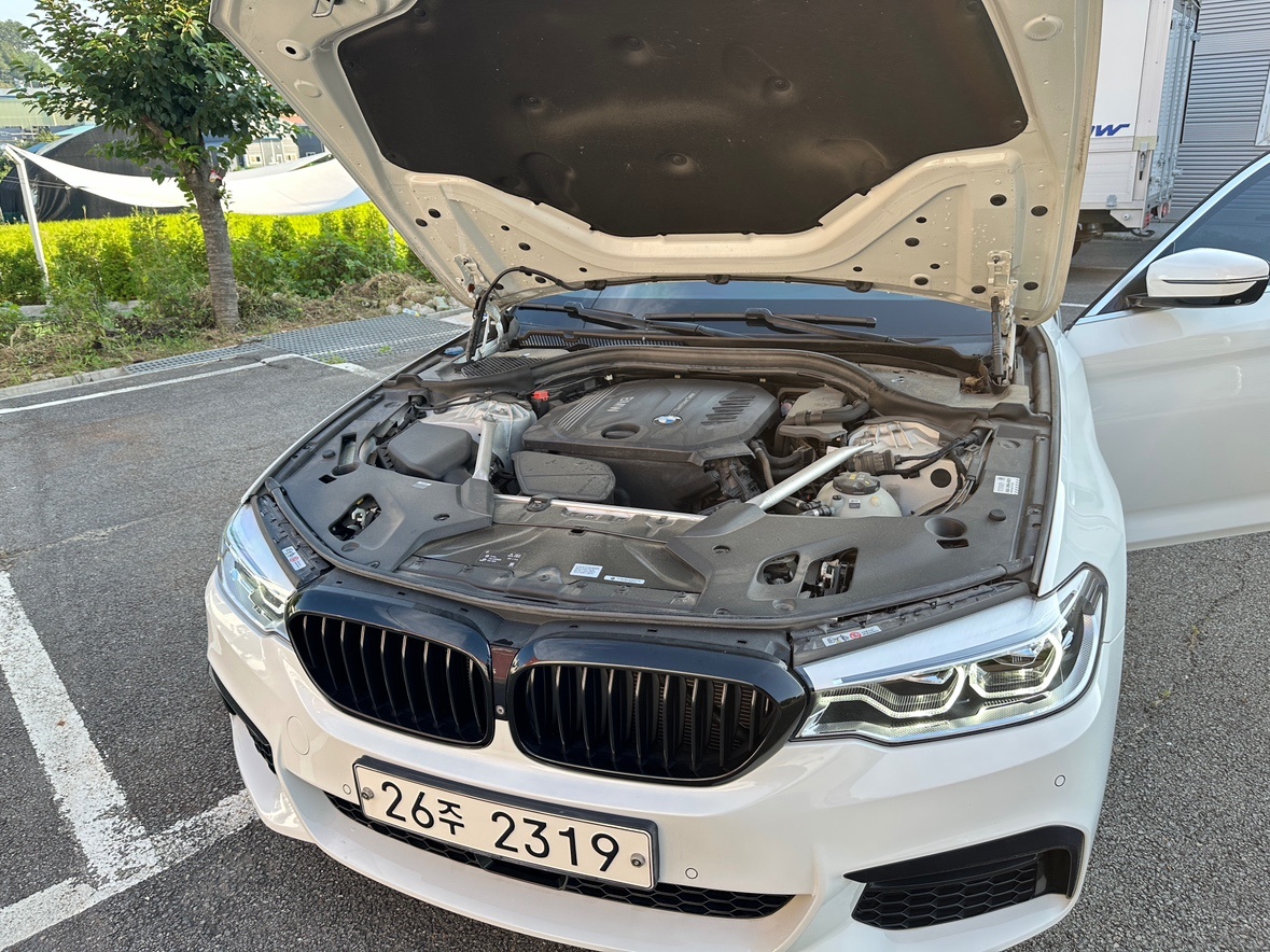 앞삼박 사고 있었습니다 
Bmw 천안 중고차 직거래 (15)