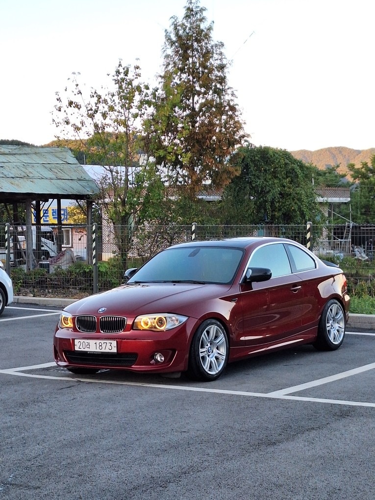 BMW E82 120d 후기형 세도나