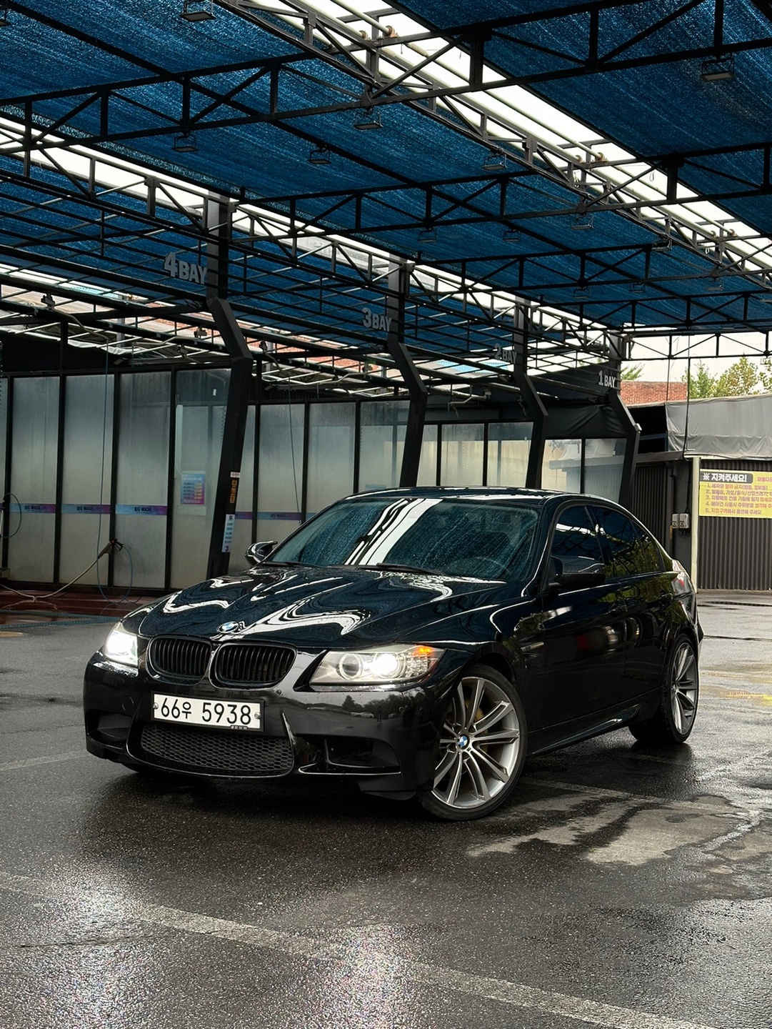 BMW 3시리즈 e90 320i
Fu