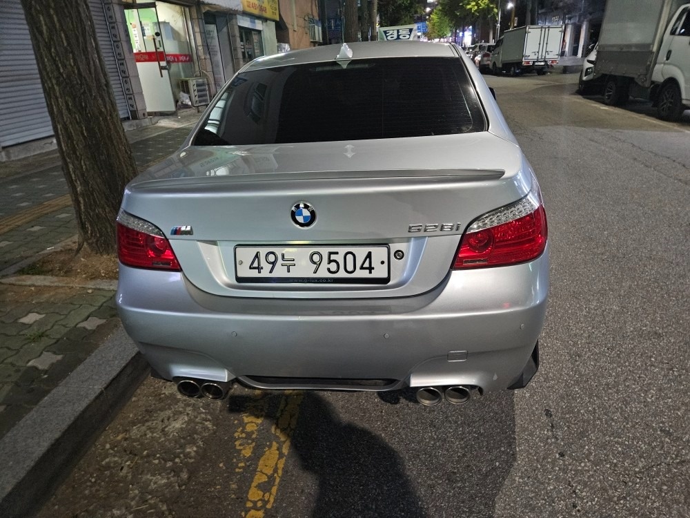 08년식 BMW528I

키로수16만 중고차 직거래 (1)