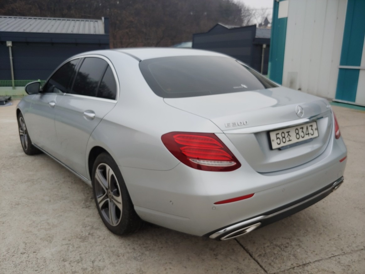 벤츠 E300 4matic 팝니다.
 중고차 직거래 (9)