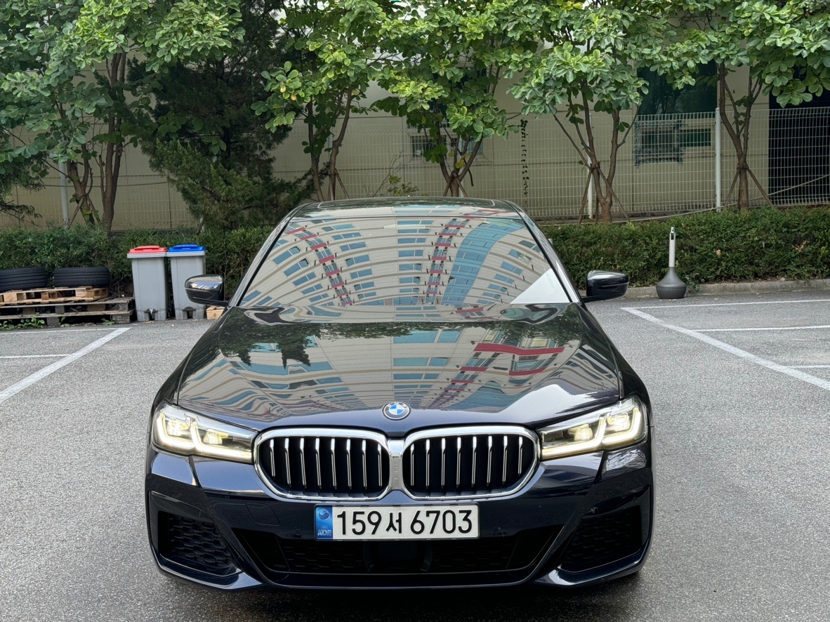 BMW 520i M Spt LCI
카