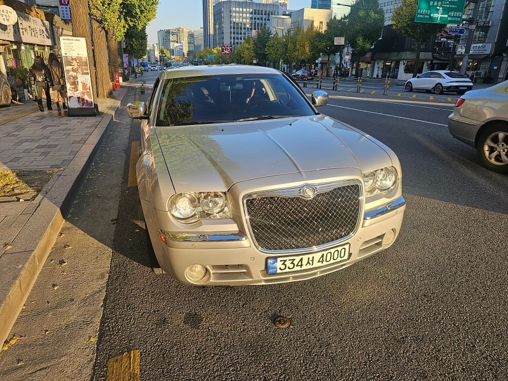 300C 3.5(V6 MPI) 매물 썸네일