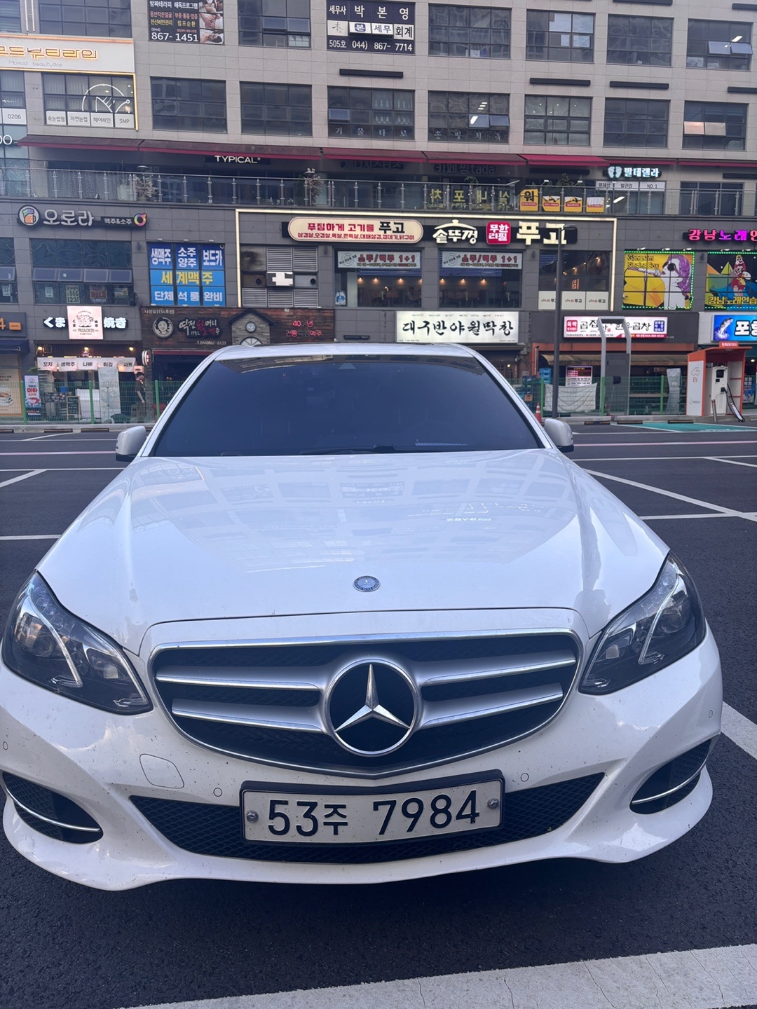 E 클래스 W212 E220 블루텍 (170마력)아방가르드 매물 썸네일