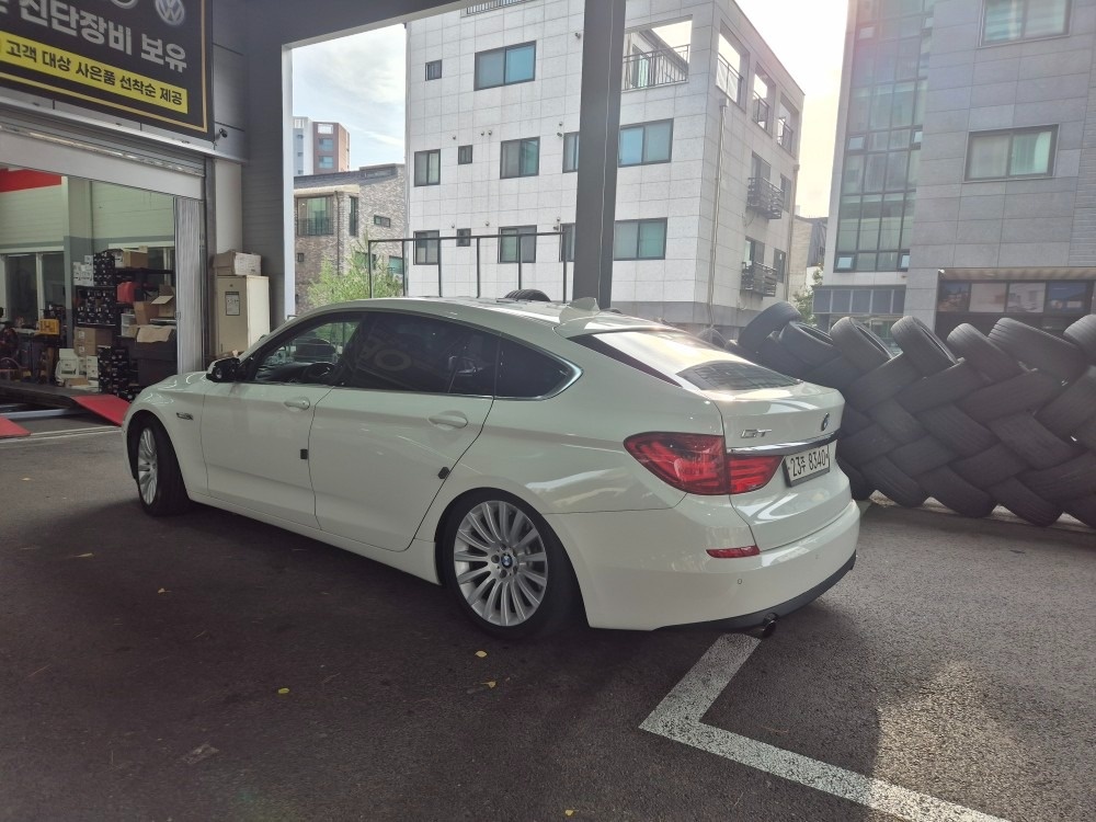 5시리즈 GT F07 GT 535 i (306마력) 매물 썸네일