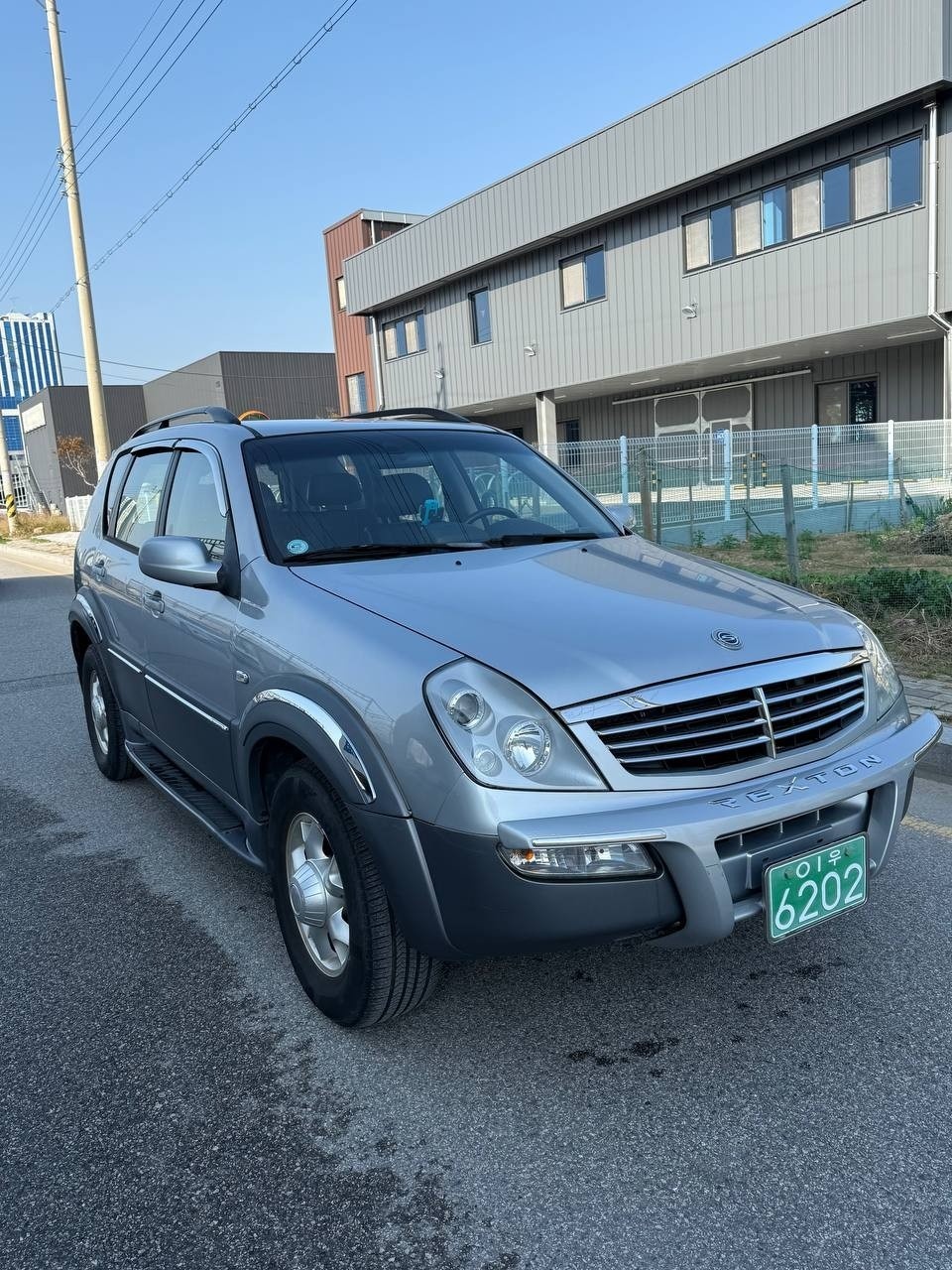 뉴 렉스턴 Y200 7인승(디젤 RX5 EDi) 4WD 매물 썸네일