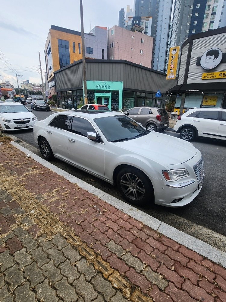 300C 3.6(VVT) V6 매물 썸네일