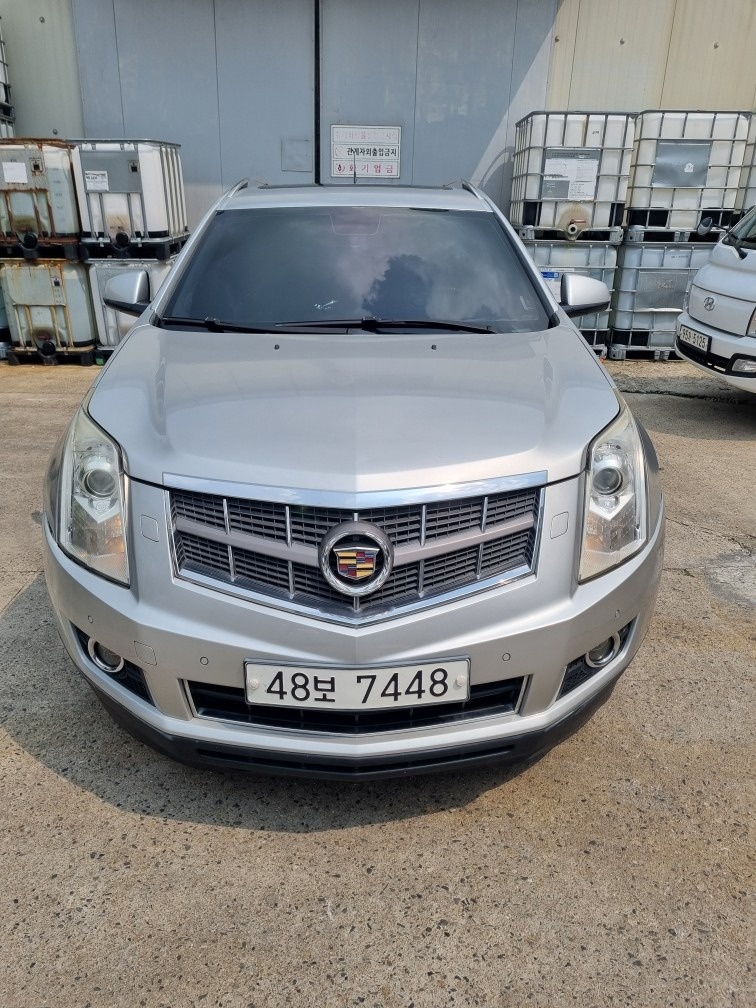 SRX 3.0 V6 AWD 프리미엄 매물 썸네일