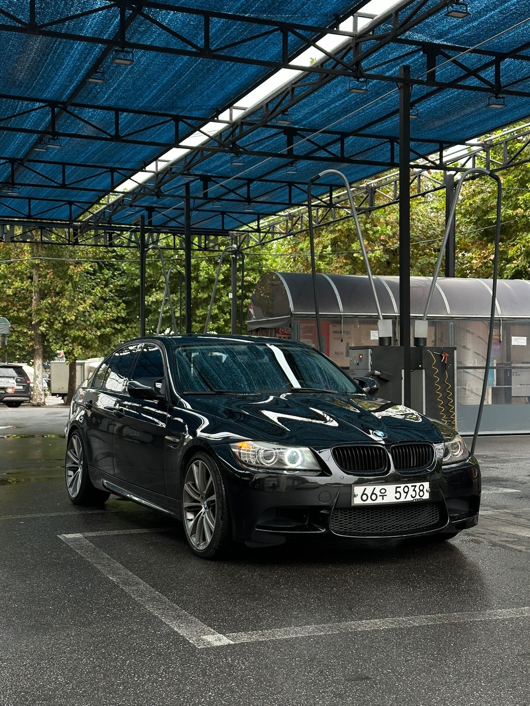 BMW 3시리즈 e90 320i
Fu 중고차 직거래 (3)