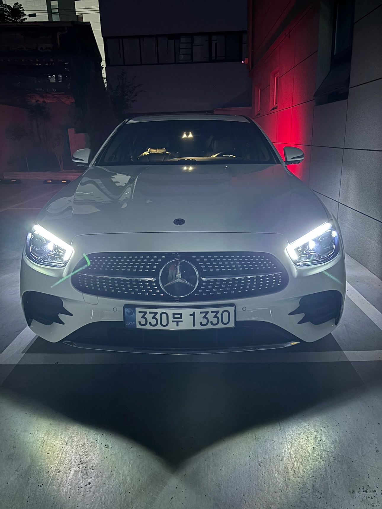 E 클래스 W213 E220 d 4Matic 후기형 (194마력) 매물 썸네일