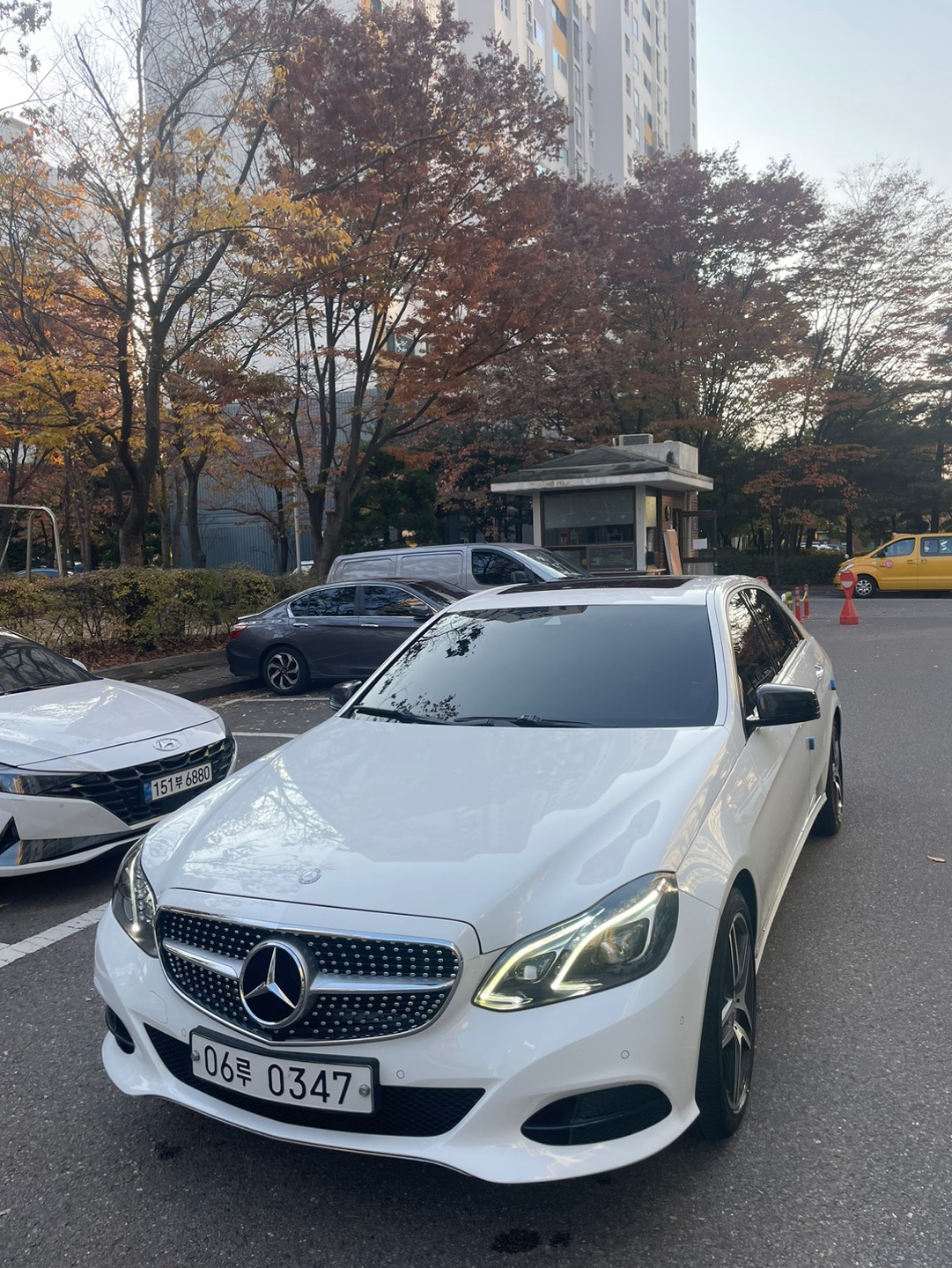 E 클래스 W212 E220 CDI 후기형 (170마력)아방가르드 매물 썸네일