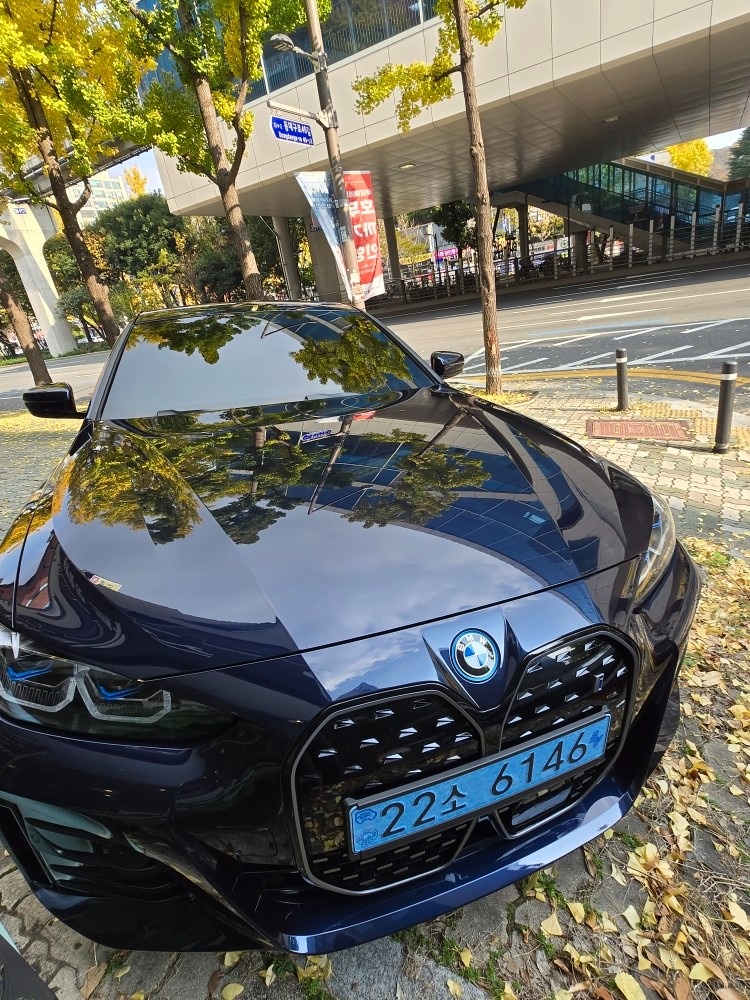 i4 그란쿠페G26 40(84kWh) eDrive M 스포츠 프로 매물 썸네일