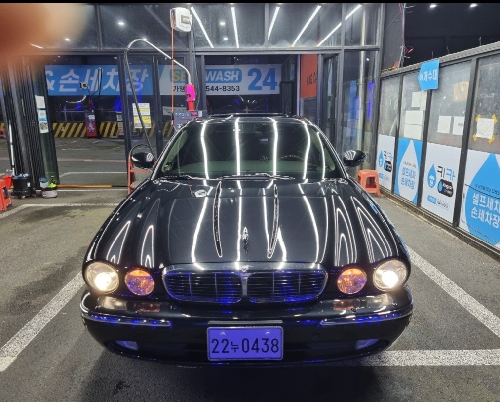 XJ-8 X350 3.5 LWB 매물 썸네일