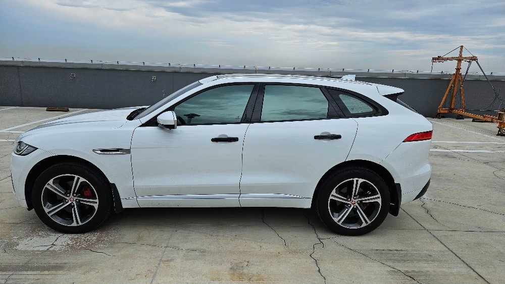 차량: f-pace 3.0 s awd 중고차 직거래 (4)