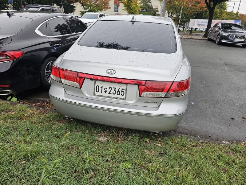 올 여름말에 썬팅 새로 하고 에어컨  중고차 직거래 (3)