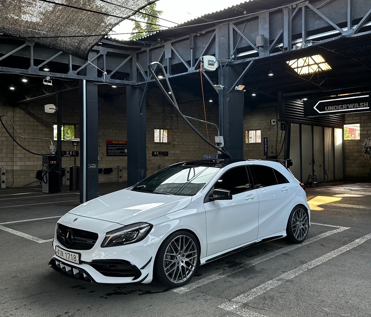 A 클래스 W176 A45 amg 4Matic (388마력) 매물 썸네일