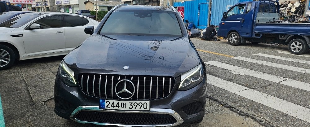 GLC X253 GLC220 d 4Matic 전기형 (170마력)프리미엄 매물 썸네일