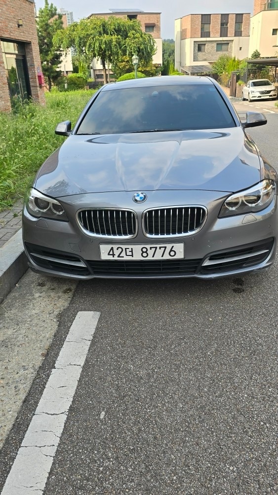 5시리즈 F10 520d xDrive (184마력) 매물 썸네일