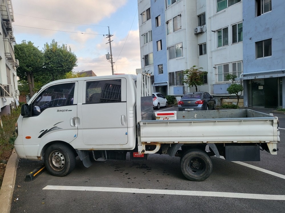 키는 한개뿐이에요 
짐을 싣는 차량으 중고차 직거래 (5)