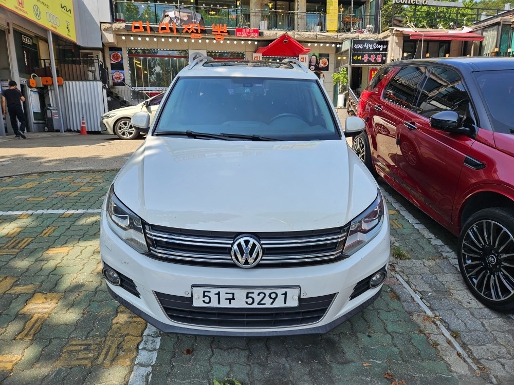 뉴 티구안 5N 2.0 TDI 블루모션 (140마력) 매물 썸네일