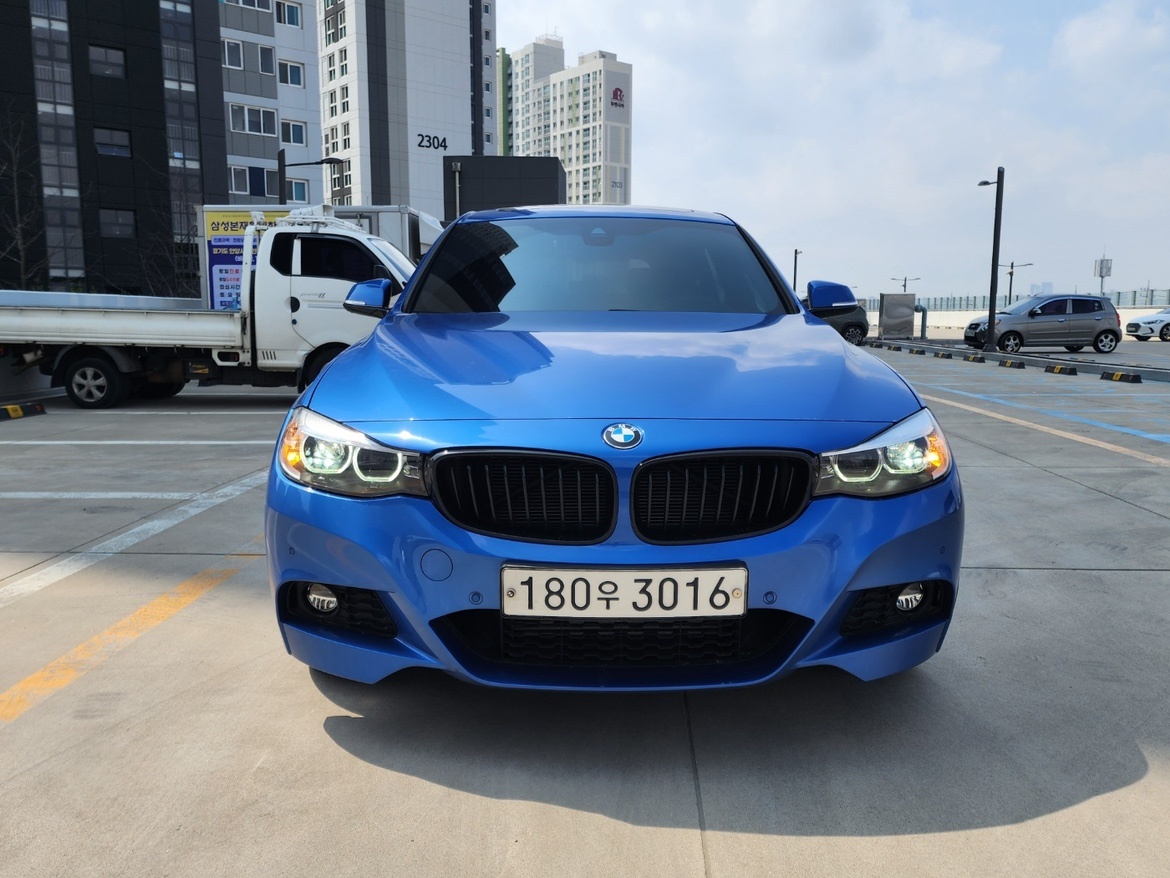 3시리즈 GT F34 GT 320d xDrive 페이스리프트 (190마력)M 스포츠 프리미엄 매물 썸네일