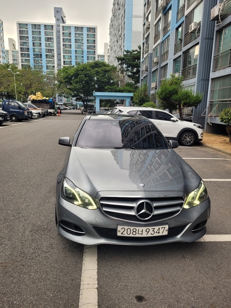 E 클래스 W212 E250 CDI 4Matic 후기형 (204마력)아방가르드 매물 썸네일