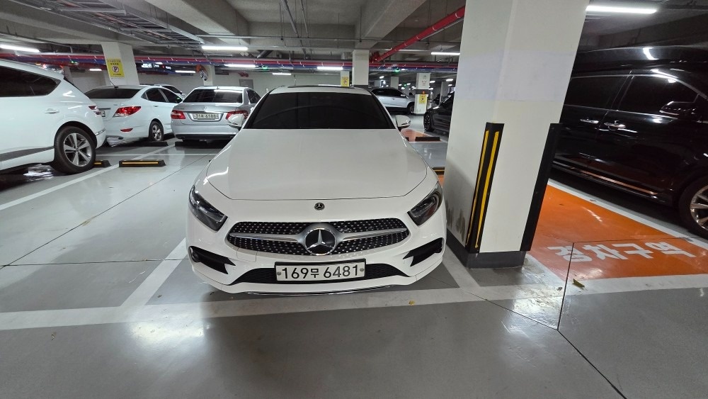 CLS 클래스 C257 CLS300 d 전기형 (239마력)AMG Line 매물 썸네일