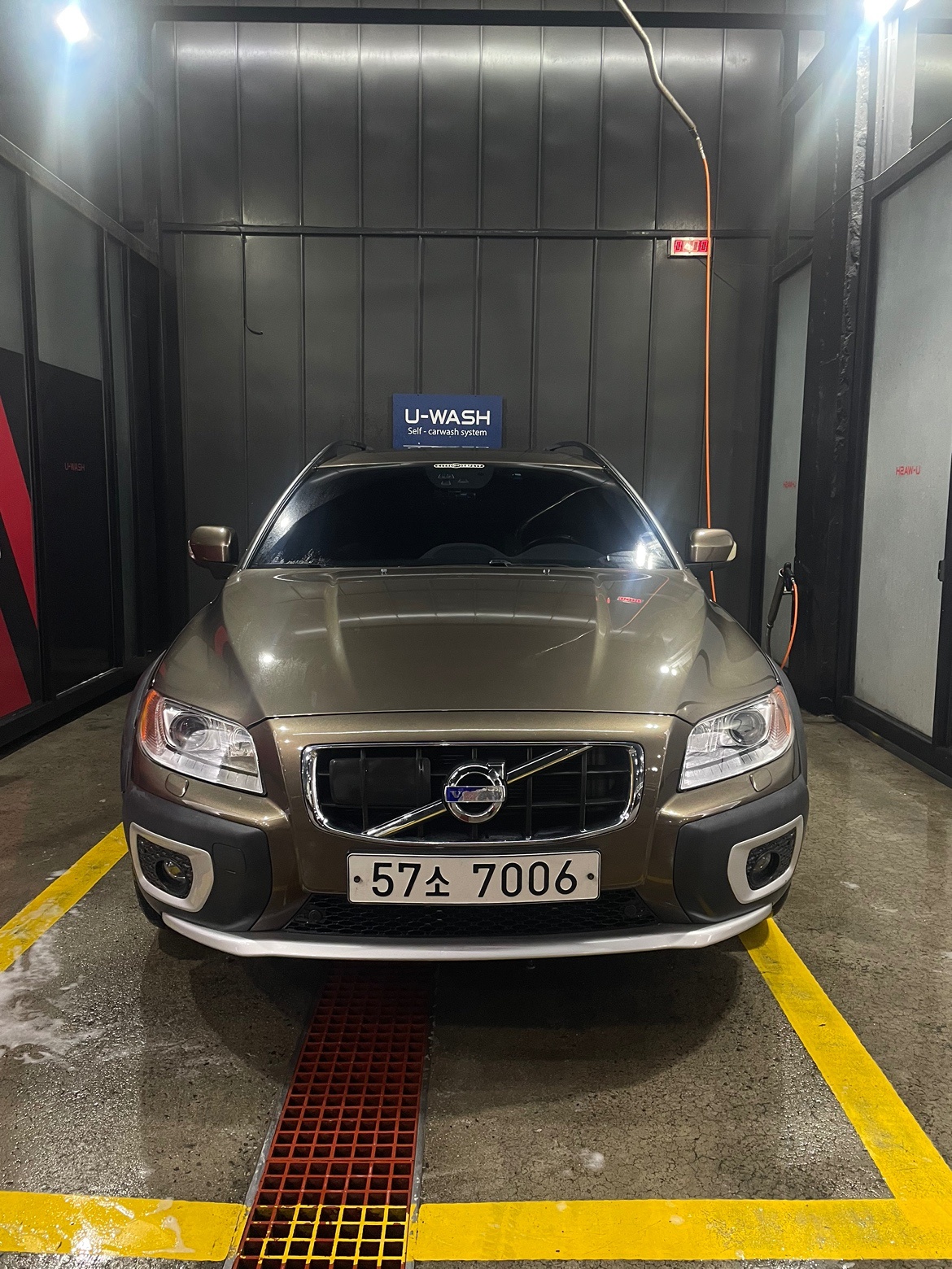 XC70 Ⅲ D5 매물 썸네일