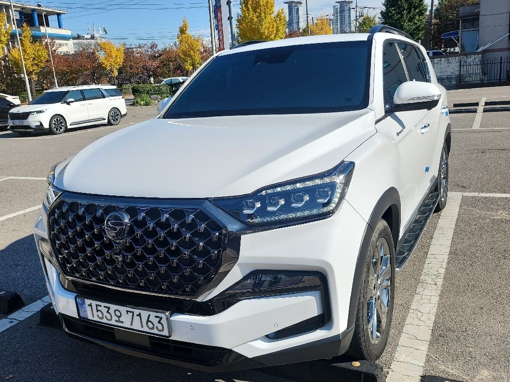 올 뉴 렉스턴 Y450 7인승(디젤 2.2) 4WD 시그니처 매물 썸네일