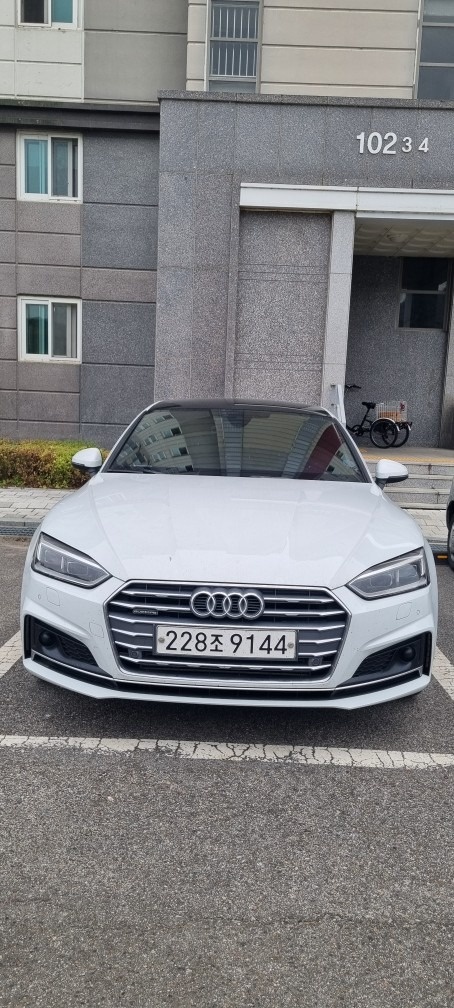 A5 8W 45 TFSI Sportback 콰트로 (252마력) 매물 썸네일