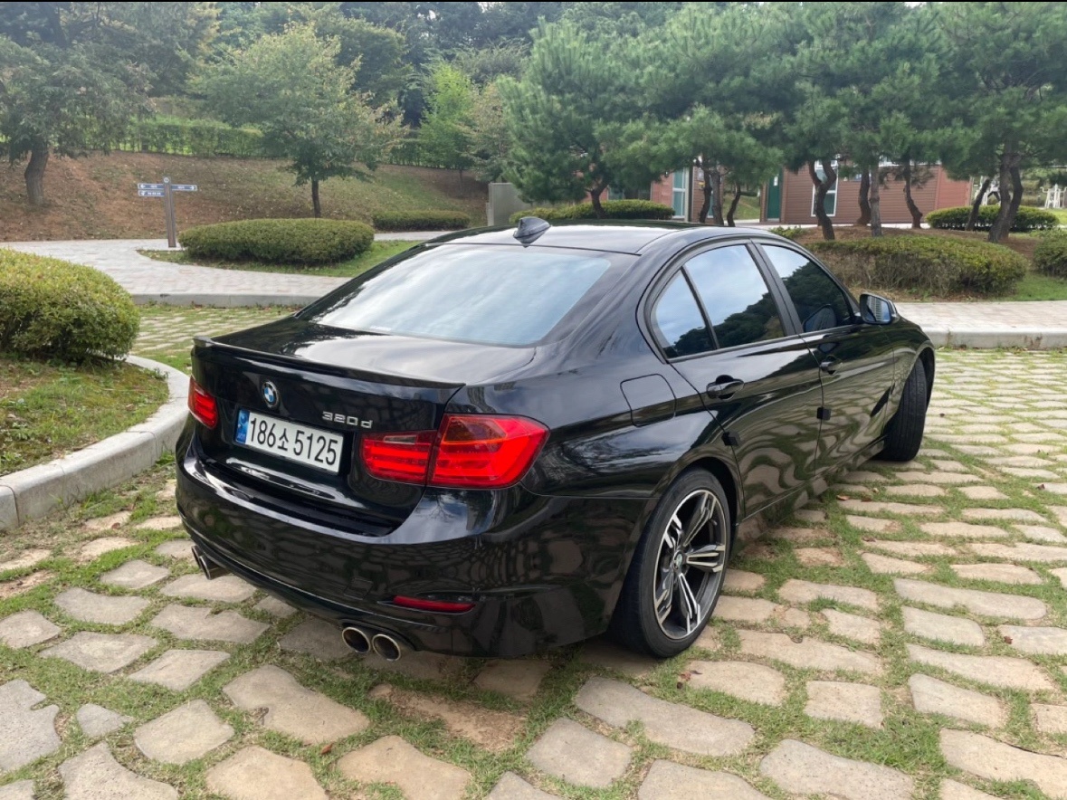 BMW 3시리즈 (F30) 302d  중고차 직거래 (4)