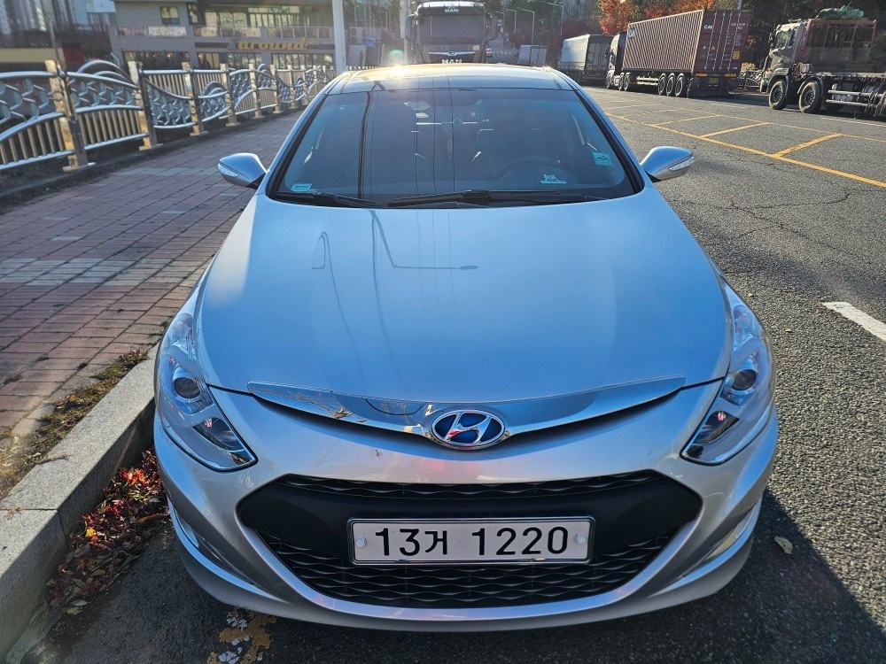 YF 쏘나타 Hybrid HEV 500h 2.0 로열 매물 썸네일